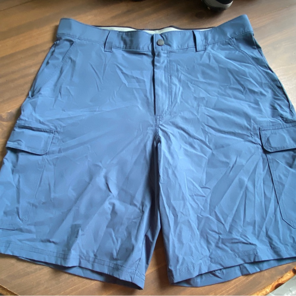 Orvis Men's Blue Cargo Shorts Size 38 Snap Golf Summer Shorts Pockets